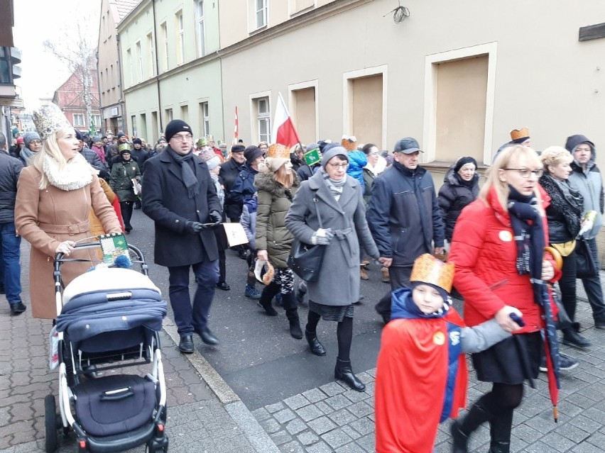 LESZNO. Tłumy na ulicach, piękny orszak i wzruszające widowisko [ZDJĘCIA]