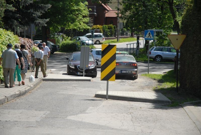 Szykany na ul św Anny dzielą mieszkańców. Tak ul. Św. Anny i...