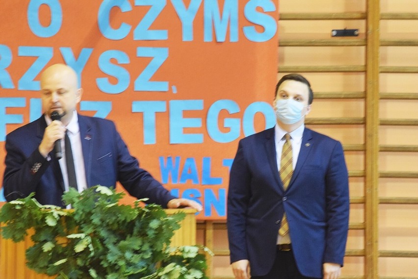 Uczniowie Liceum Ogólnokształcące im. Tadeusza Kościuszki w Sycowie odebrali świadectwa