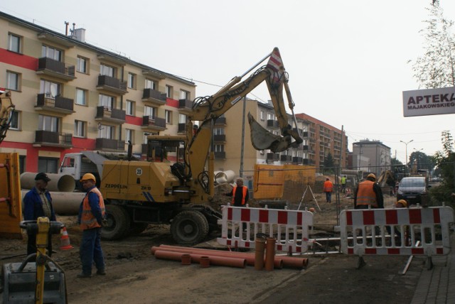 Przebudowa alei Majakowskiego trwa, widać już zmiany