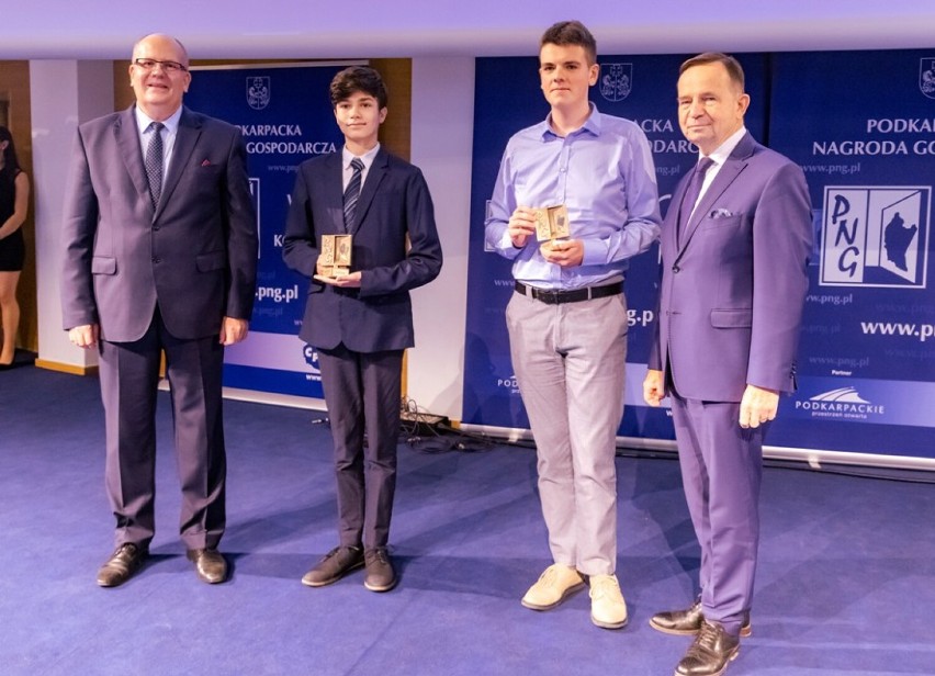 Firmy Suret, Mateo oraz uczeń Karol Krasoń z Dębicy wyróżnieni podczas Podkarpackiej Gali Biznesu