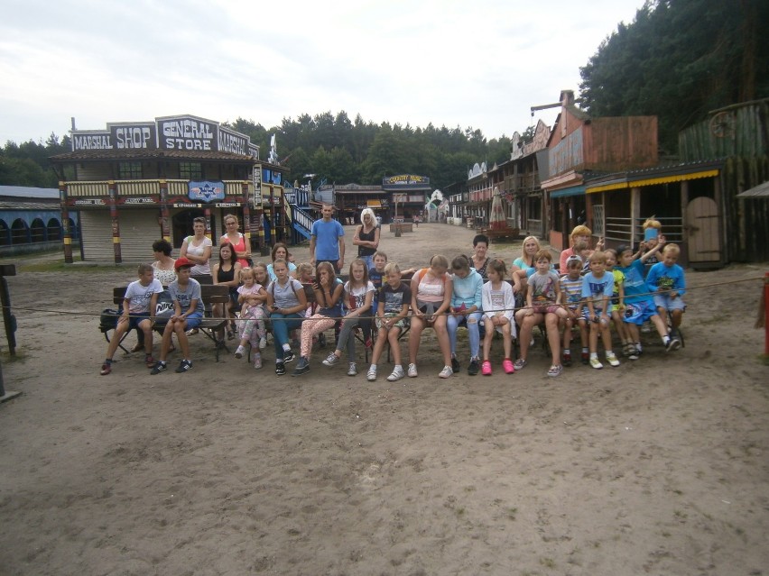 Grupa dzieci ze Świetlicy Socjoterapeutycznej w Golubiu–Dobrzyniu brała udział w wycieczce