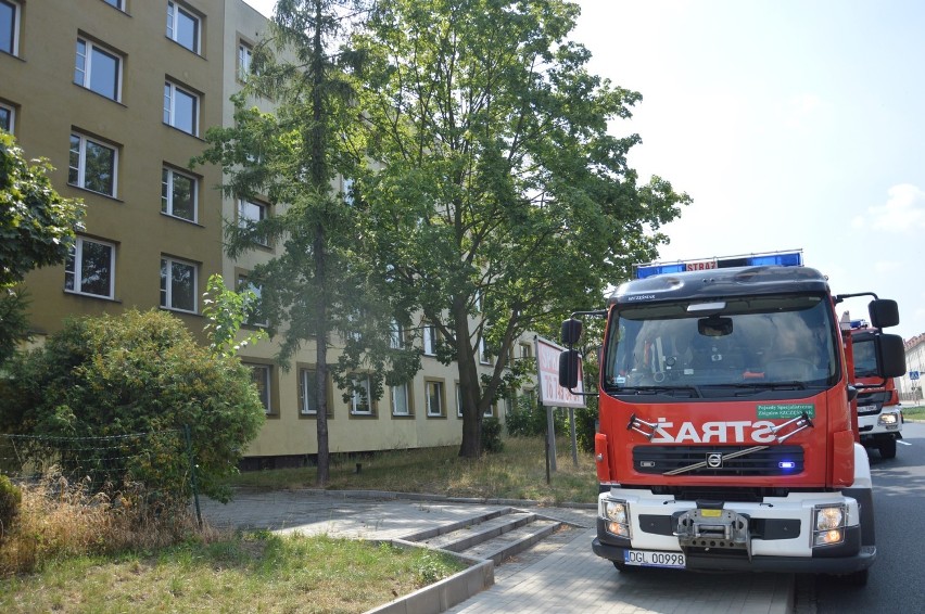 Interwencja straży pożarnej w byłym hotelu Interferie w Głogowie