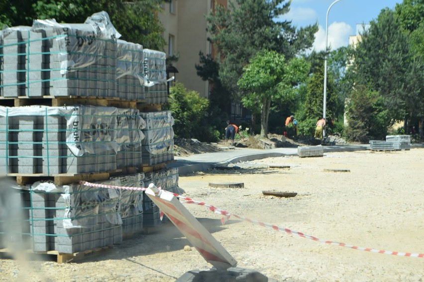 Trwa budowa parkingu na osiedlu Pawlikowskiego w Żorach