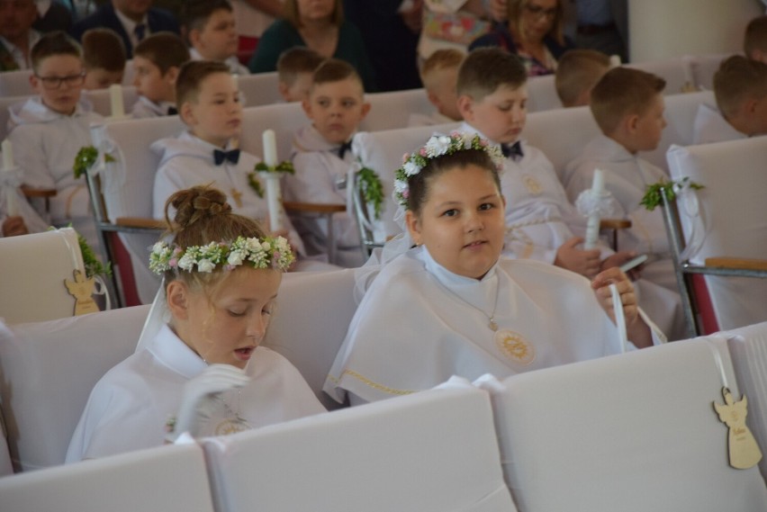 Krotoszyn. Sakrament I komunii świętej w kościele pw. św. Marii Magdaleny przyjęli najmłodsi parafianie [FOTO] 