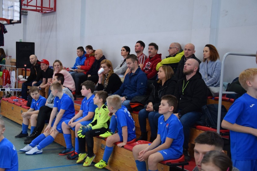 Piłkarski turniej charytatywny w Szczecinku dla Amelki [zdjęcia]