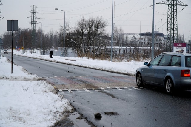 Progi zwalniające na ulicy Zabłockiego w Katowicach