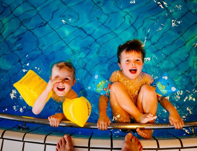 420 dzieci z zamojskich szkół podstawowych nauczy się pływać. Miasto dostało dofinansowanie