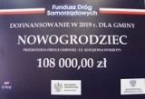 Burmistrz Nowogrodźca odebrał promesę. Ulica Kolejowa będzie zrobiona!