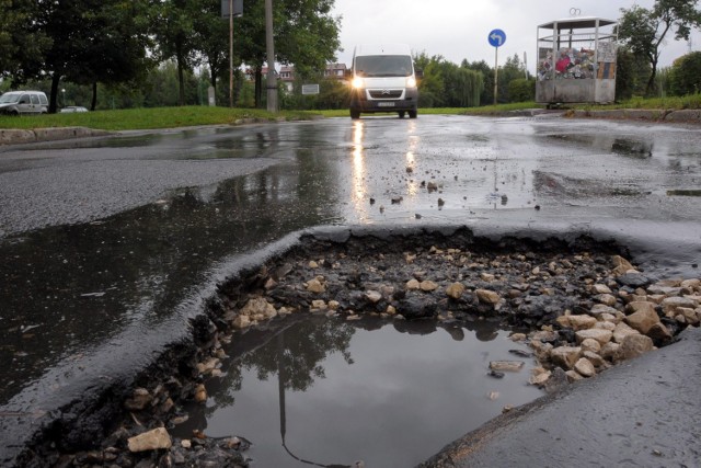 Ul. Harnasie. Na jezdni pojawi się nowy asfalt