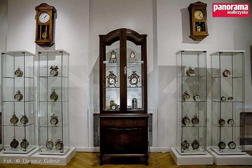 Wystawa zegarów Beckera w Muzeum Porcelany