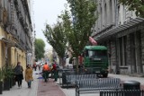 Podwórzec miejski na Traugutta w Łodzi - są już znaki drogowe i drzewka [ZDJĘCIA, FILM]