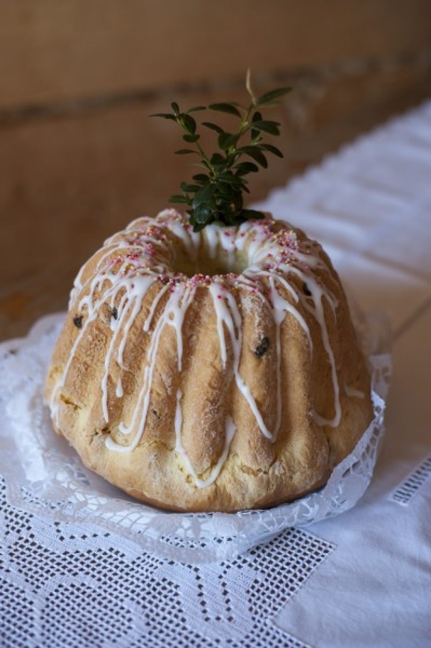 Babka wielkanocna
Składniki na 2 babki:
- 1 kg mąki tortowej...