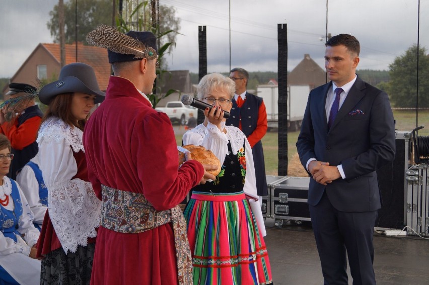 Rolnicy świętowali zakończenie żniw. Dożynki gminy Zakrzewo w Osowcu 