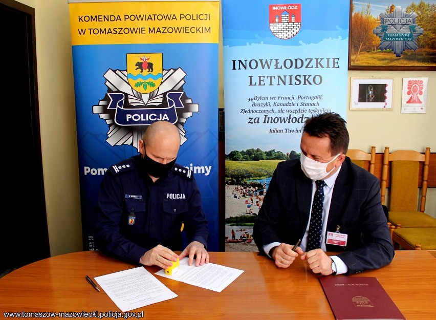 Gmina Inowłódz podpisała porozumienie w sprawie dodatkowych patroli policji [ZDJĘCIA]