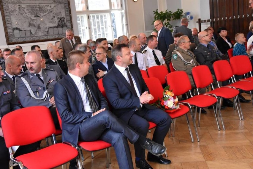 Uroczystość wprowadzenia nowego Komendanta Powiatowego Policji w Sławnie [ZDJĘCIA]