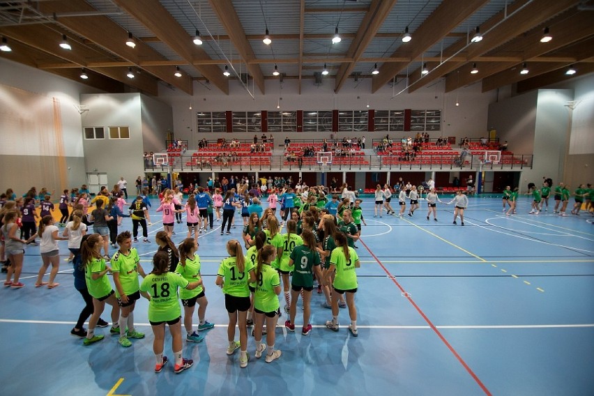 III turniej piłki ręcznej juniorek młodszych w Kraśniku