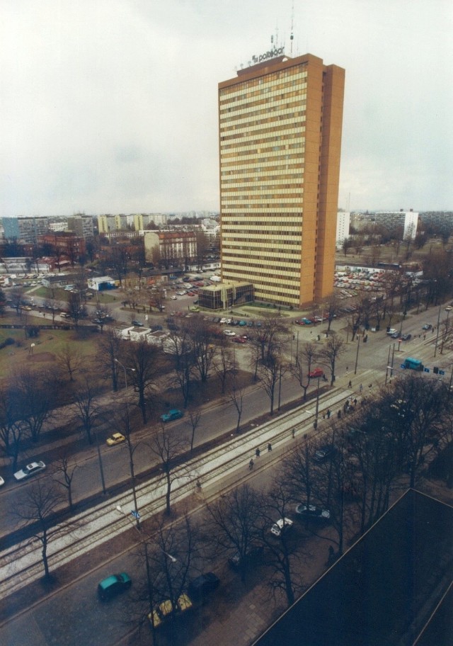 Marzec 1999 roku, Poltegor