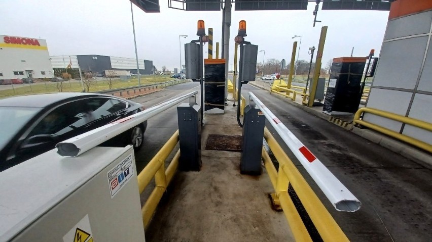 Wielki chaos na autostradzie A4. Problemy kierowców, liczne patrole... Przeczytajcie szczegóły [ZDJĘCIA]