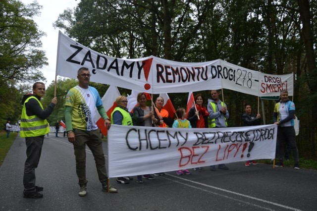 Mieszkańcy już wcześniej w tym roku protestowali, domagając się dokończenia remontu trasy. Zdaniem części z nich aleja lipowa nie powinna zostać wpisana do rejestru zabytków