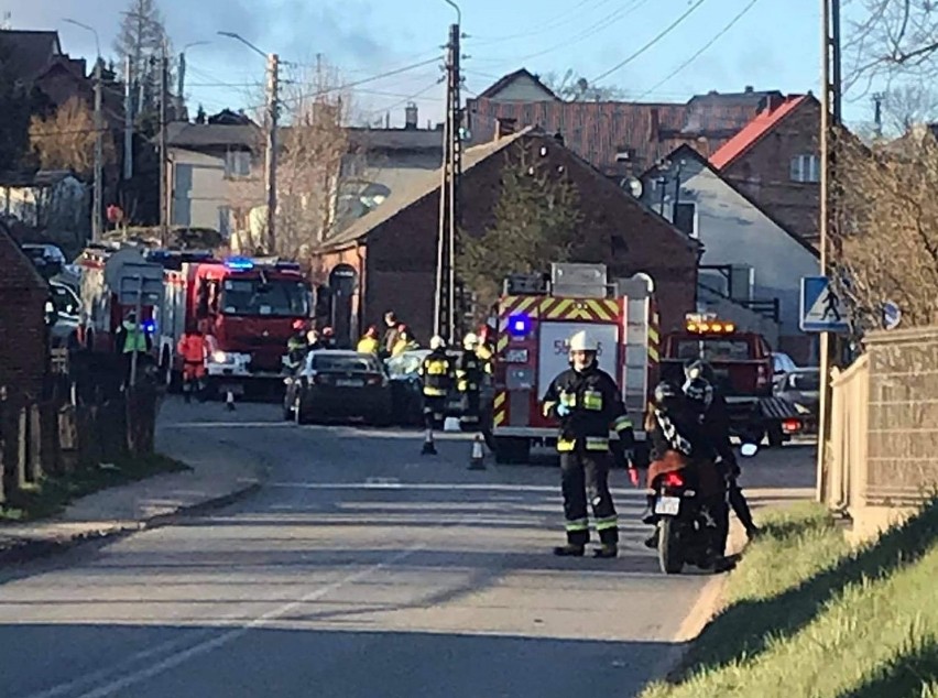 WYJAZD ALARMOWY 04/2021 do wypadku drogowego w Smolnie na skrzyżowaniu ulic Dolnej i Puckiej