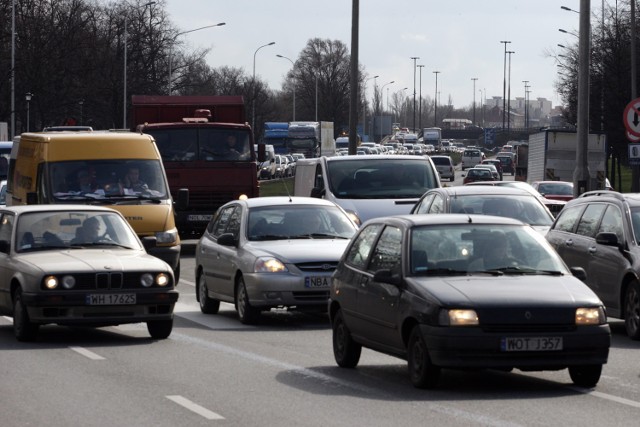 utrudnienia drogowe w warszawie w ten weekend