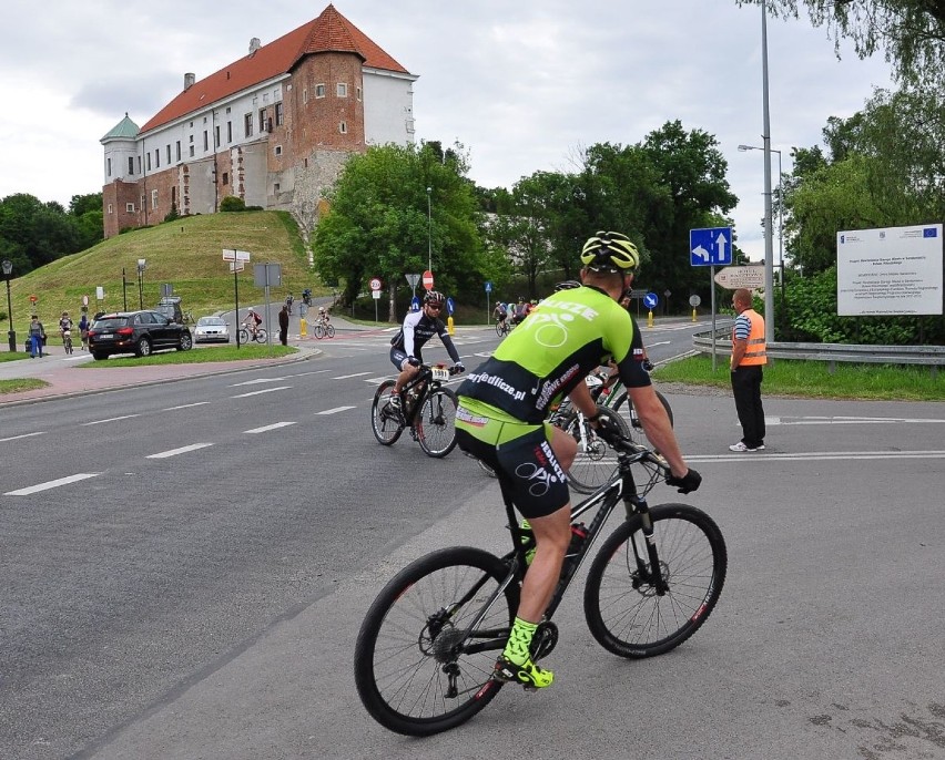 Cyklokarpaty.pl w Sandomierzu z setkami amatorów MTB 