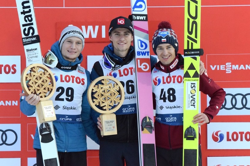 Kamil Stoch trzeci w Wiśle! Prezydent RP odznaczył Małysza, Hulę i Horngachera [ZDJĘCIA]