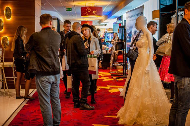 Targi Ślubne WeddingShow. Live cooking i pierwszy w Polsce plenerowy spektakl z parą młodą [ZDJĘCIA]