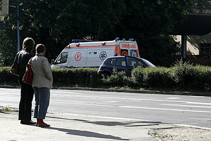 Wypadek na Pocztowej w Legnicy (ZDJĘCIA)