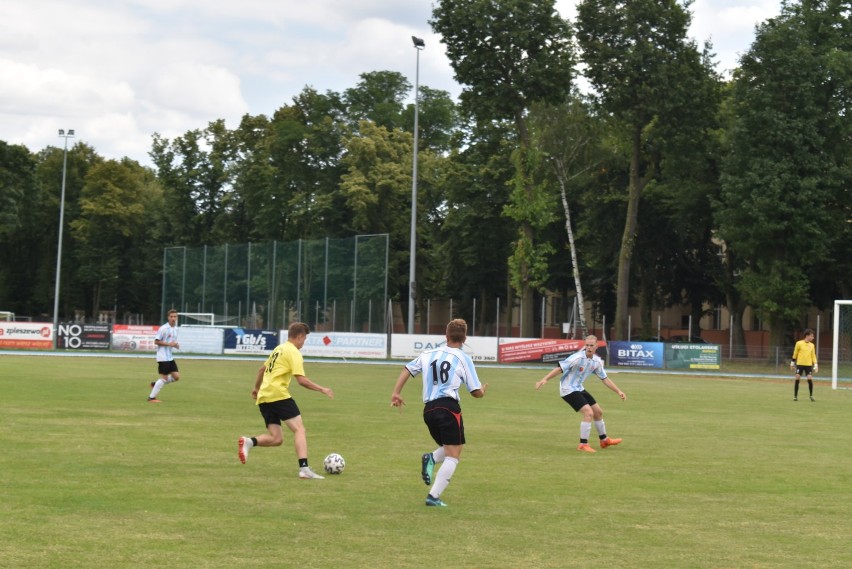 Stal II Pleszew - Ostrovia 1909 junior starszy 3:4