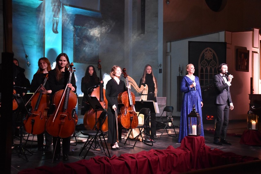 "Muzyczny Obraz" - przejmujący koncert muzyki filmowej z udziałem orkiestry symfonicznej odbył się w Człuchowie