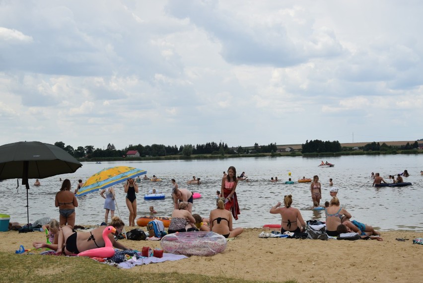 Kąpielisko nad zalewem Żółtańce było oblegane przez  mieszkańców  i turystów– zobacz zdjęcia