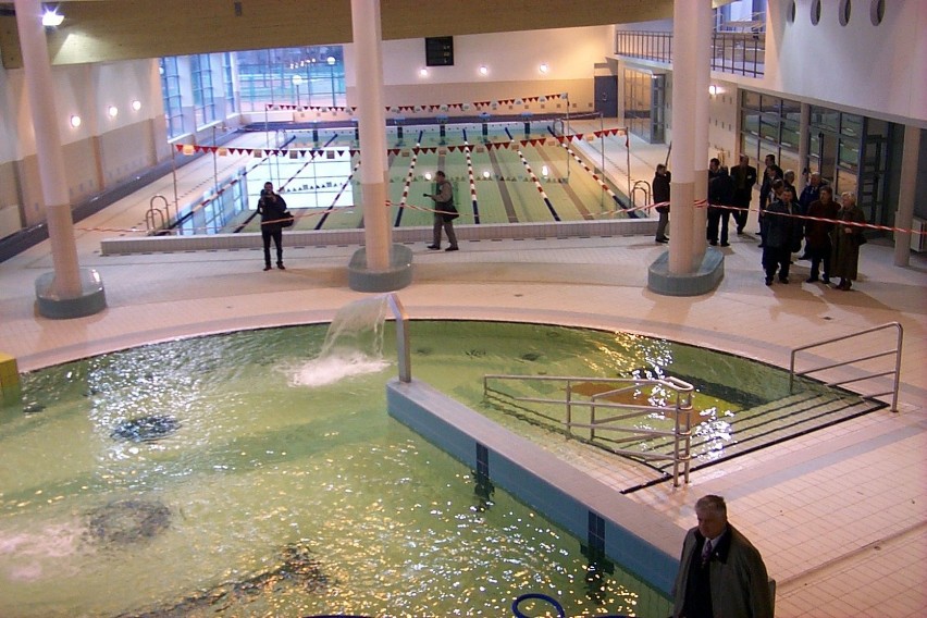 Groźna bakteria na basenie w Szczecinku. Pływalnia zamknięta [zdjęcia]