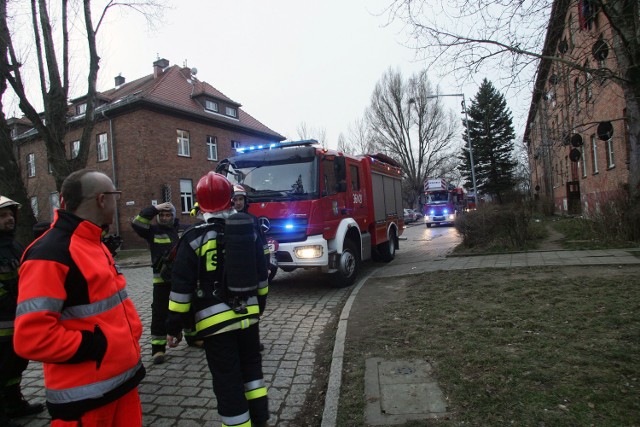 Pożar w budynku przy ulicy Tarnopolskiej w Legnicy