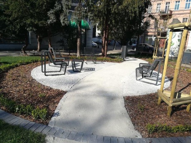 W ramach BBO u zbiegu Mickiewicza i Gdańskiej powstał pierwszy w Bydgoszczy kieszonkowy park.