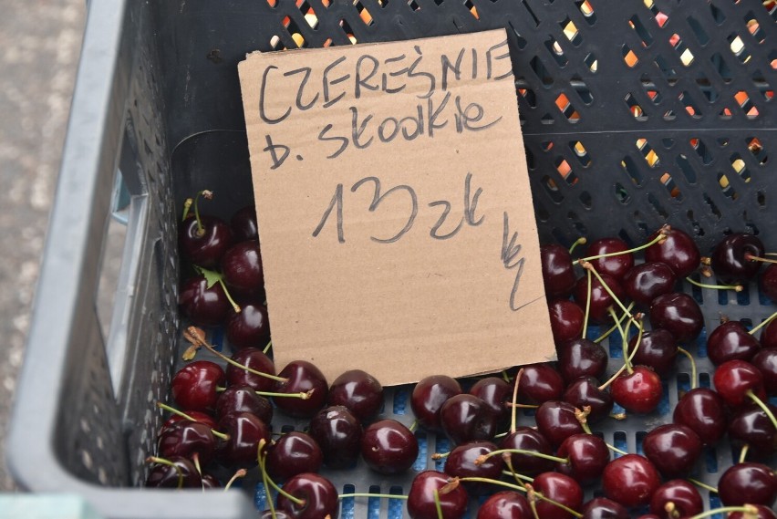 Owoców coraz więcej, są też zioła. Oto ceny na ryneczku w Gorzowie |30 CZERWCA