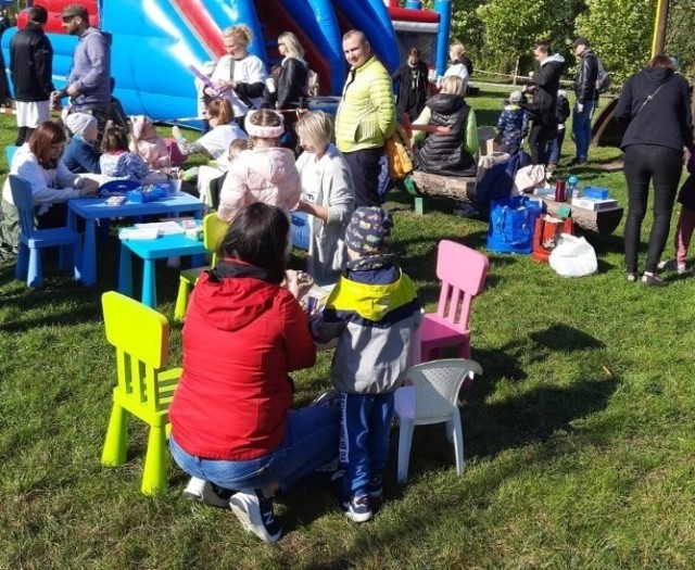 Impreza na boisku LZS Swornica Czarnowąsy przy ulicy Jagiełły 2a potrwa do godz. 18.