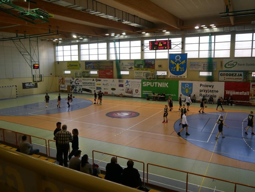 Basketball Club Sieraków wygrał ostatni mecz fazy grupowej.