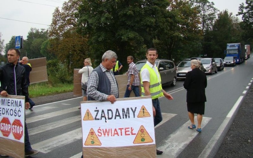 Gmina Oświęcim. Protest mieszkańców na drodze wojewódzkiej 948