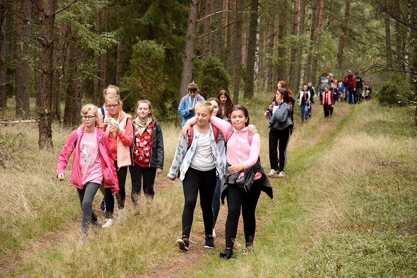W Jeziorkach odbył się V Rajd Graniczny Nordic Walking. Zobaczcie zdjęcia 