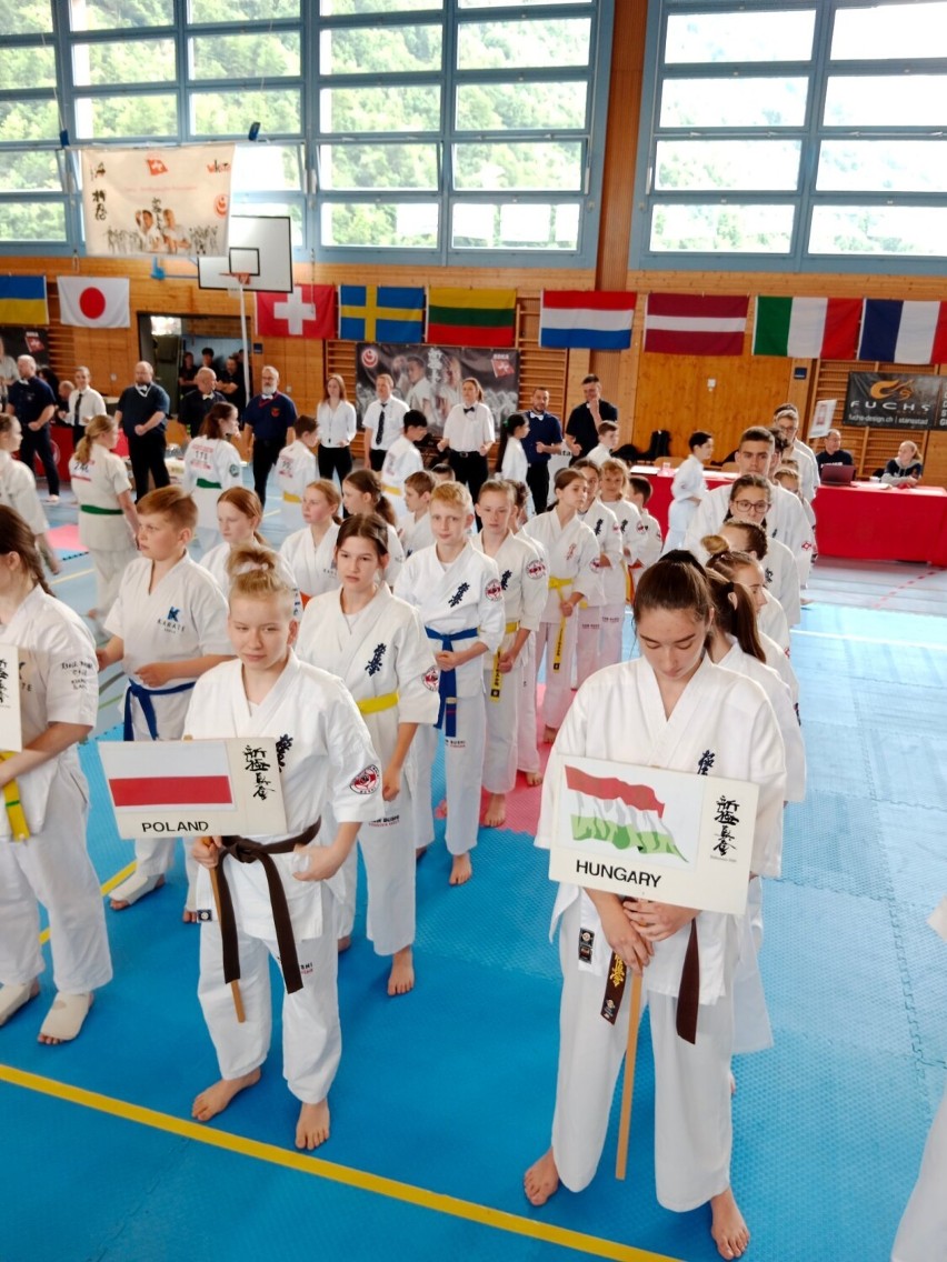 Szwajcarskie sukcesy karateków KSW BUSHI w Radomsku. ZDJĘCIA