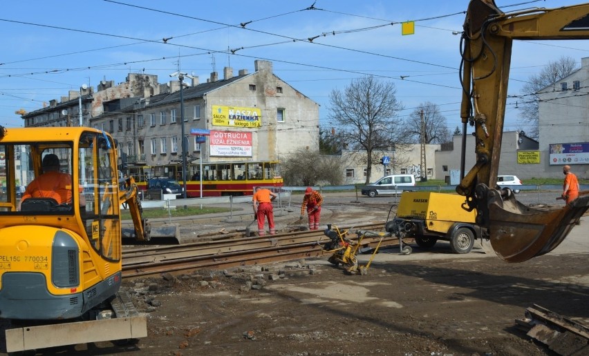 Kolejny etap prac na skrzyżowaniu ulic Przybyszewskiego i Kilińskiego. Zmiany organizacji ruchu 