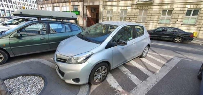 Toyota Yaris Benzyna poj. 1,329cm, 73 kW

Wartość szacowana:...