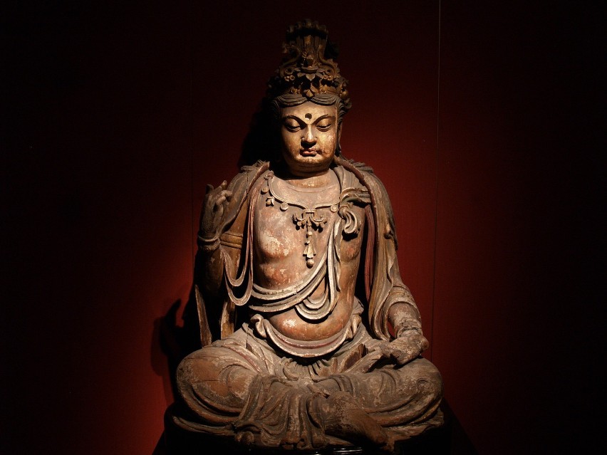Posąg Buddy w Szanghajskim Muzeum Historii.