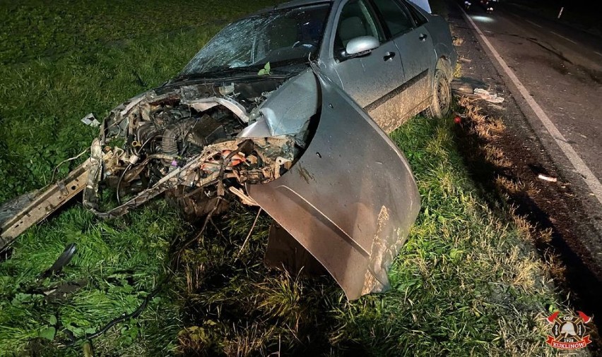 Wypadek samochodu na drodze krajowej nr 36 w Kuklinowie [ZDJĘCIA]