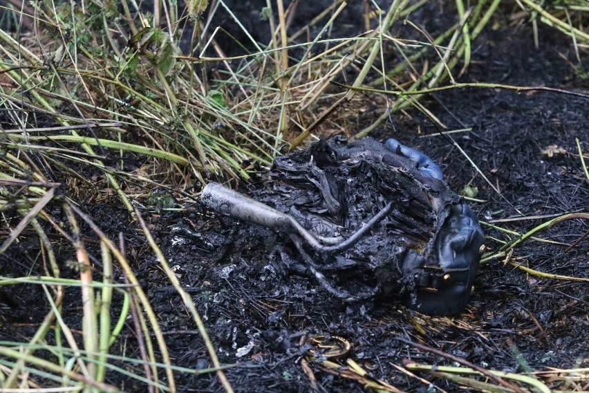 Dramatyczne zdarzenie we Wrocławiu. Kobieta podpaliła się na pętli tramwajowej. Zobacz zdjęcia z miejsca tragedii