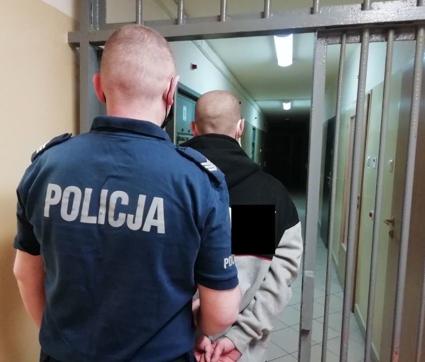 Łodzianin ukradł alkohol w sklepie w Szczercowie. Trafił już w ręce policji