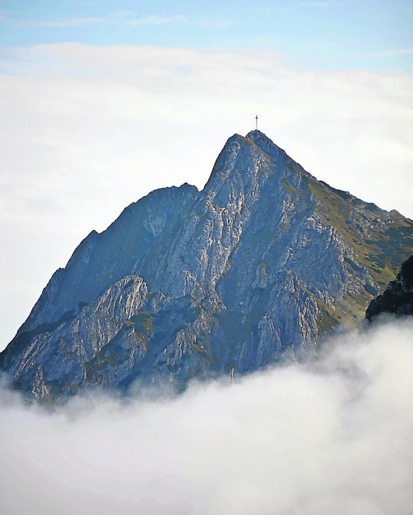 Państwo Brzezińscy zdążyli wejść na Giewont. Burza dopadła...