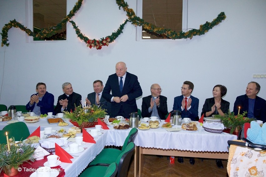 Smaczne tradycje na świątecznym spotkaniu w ZODR Barzkowice [zdjęcia, wideo]